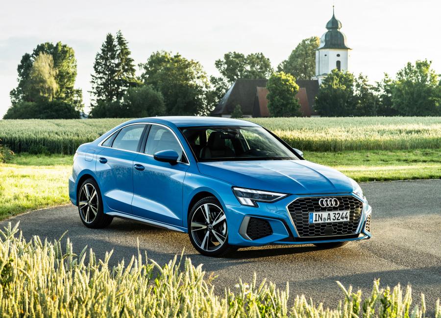  Audi A3 Sedan 35 TDI S-Line 2020 года  (WW) (фото 1 из 42)